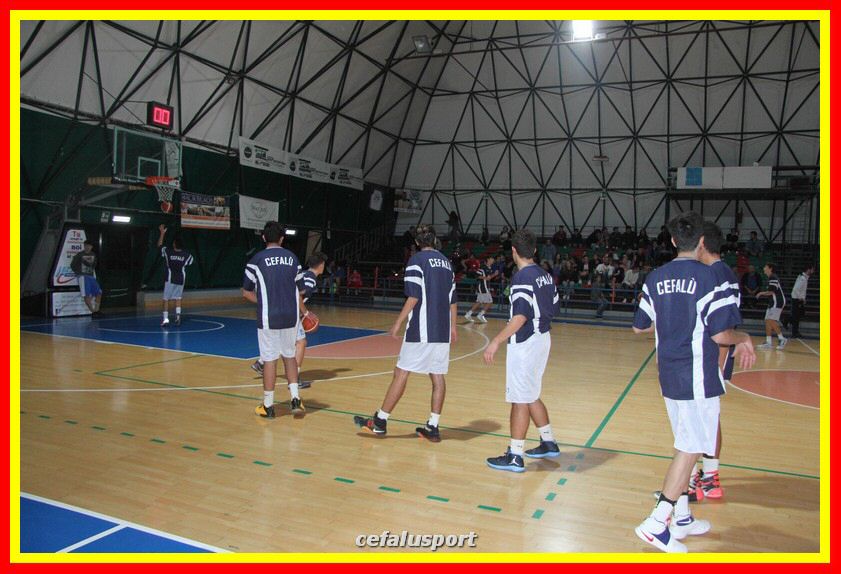 131031 BasketU18 004_tn.jpg